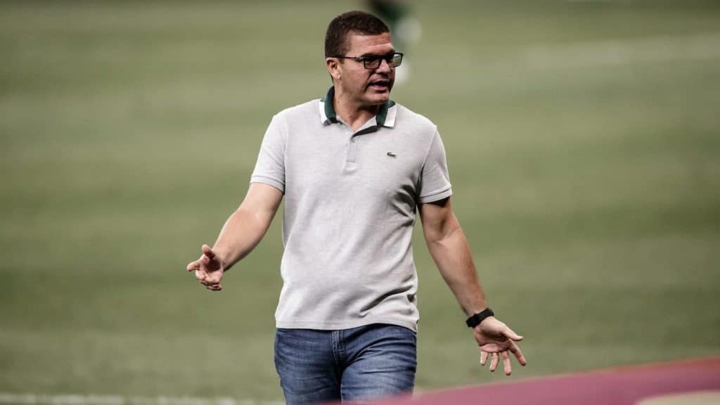 Após nova derrota no Brasileirão, Umberto Louzer é demitido do Sport