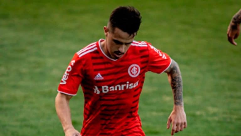 Ap&oacute;s t&iacute;tulo brasileiro, Bernardo fala sobre chance de mais 2 t&iacute;tulos em 2021: &ldquo;Sempre importantes&rdquo;