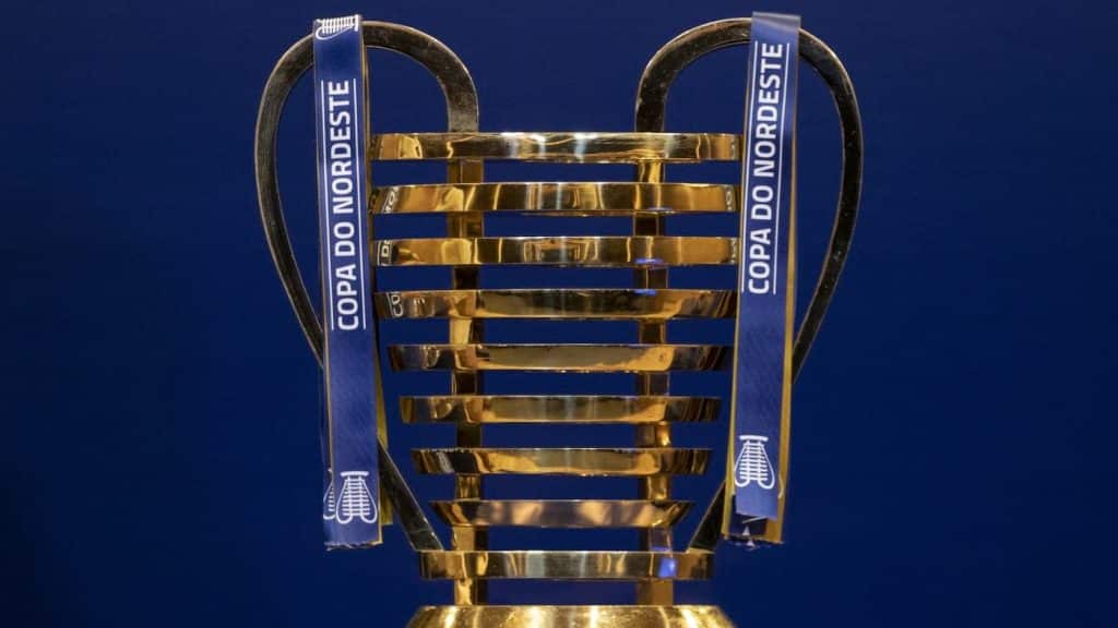 Fortaleza x CRB hoje: Transmiss&atilde;o, hor&aacute;rio e escala&ccedil;&otilde;es