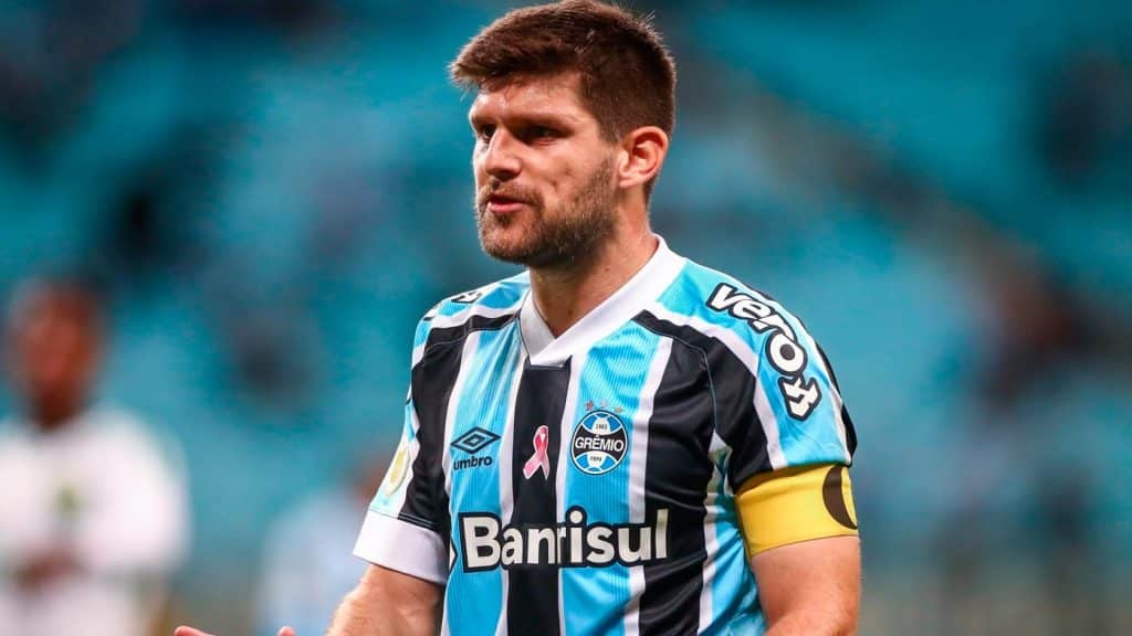 Uma década de Kannemann: Argentino completa 10 anos com títulos e idolatria no Grêmio