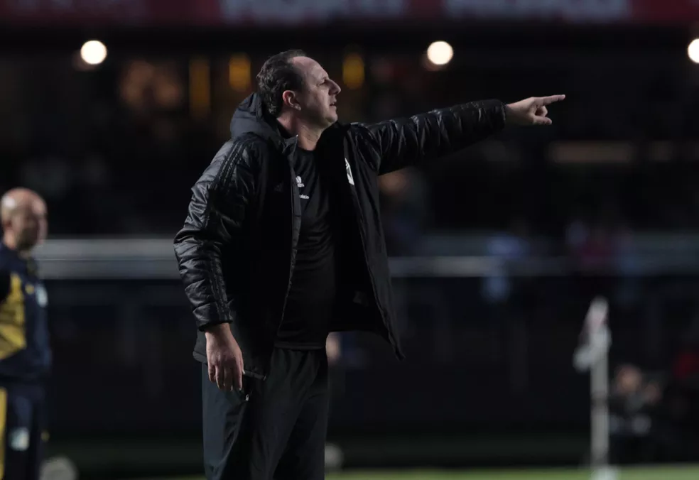 Rogério Ceni admite atuação ruim do São Paulo na vitória sobre América-MG