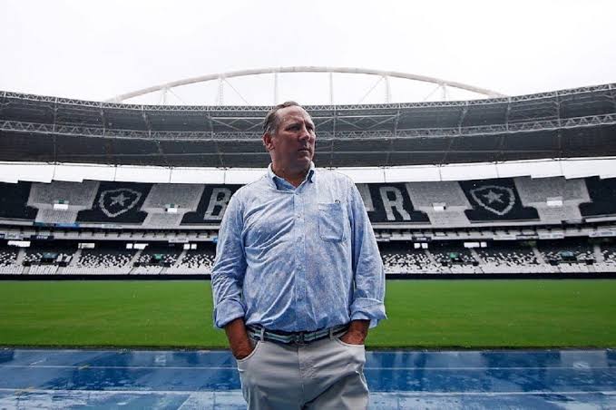 John Textor indica a data para constru&ccedil;&atilde;o de novo est&aacute;dio