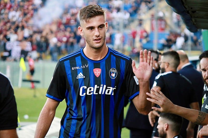 Pisa empresta Lorenzo Lucca ao Ajax com opção de compra
