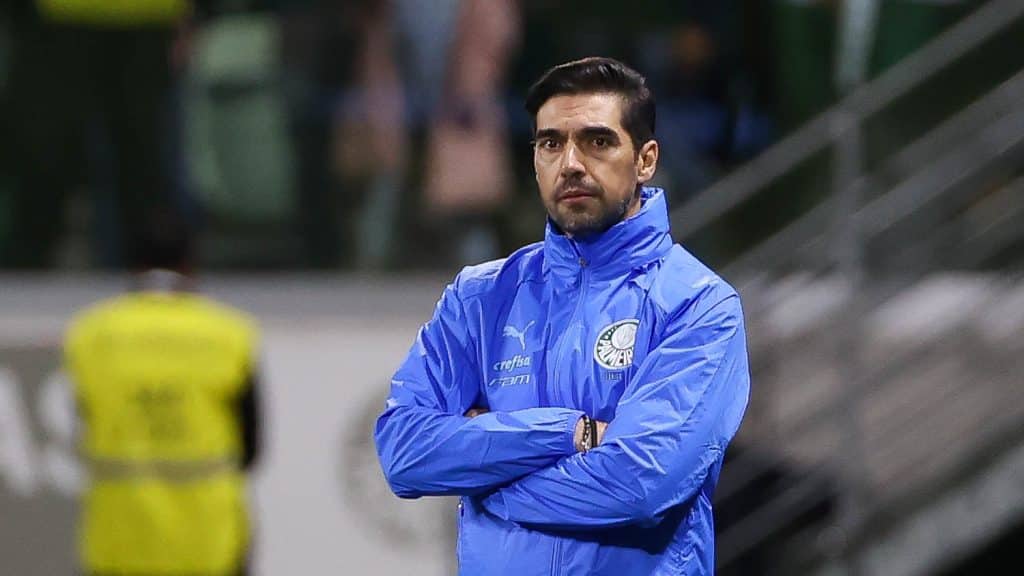 Abel Ferreira diz que não pensa em sair do Palmeiras