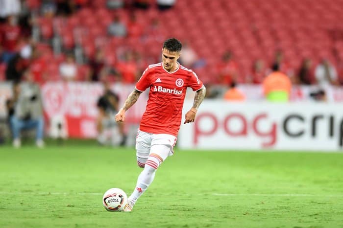 Veja as opções do Intenacional para substituir Bustos