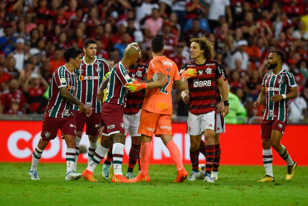 Fla-Flu: CBF divulga áudios do VAR em lances polêmicos