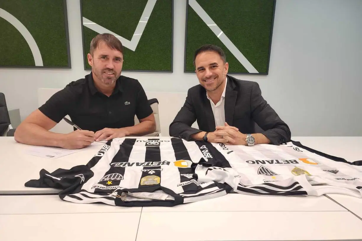 Contratação de Coudet 'tem dedo' de Rodrigo Caetano; entenda Contratação de Coudet 'tem dedo' de Rodrigo Caetano; entenda