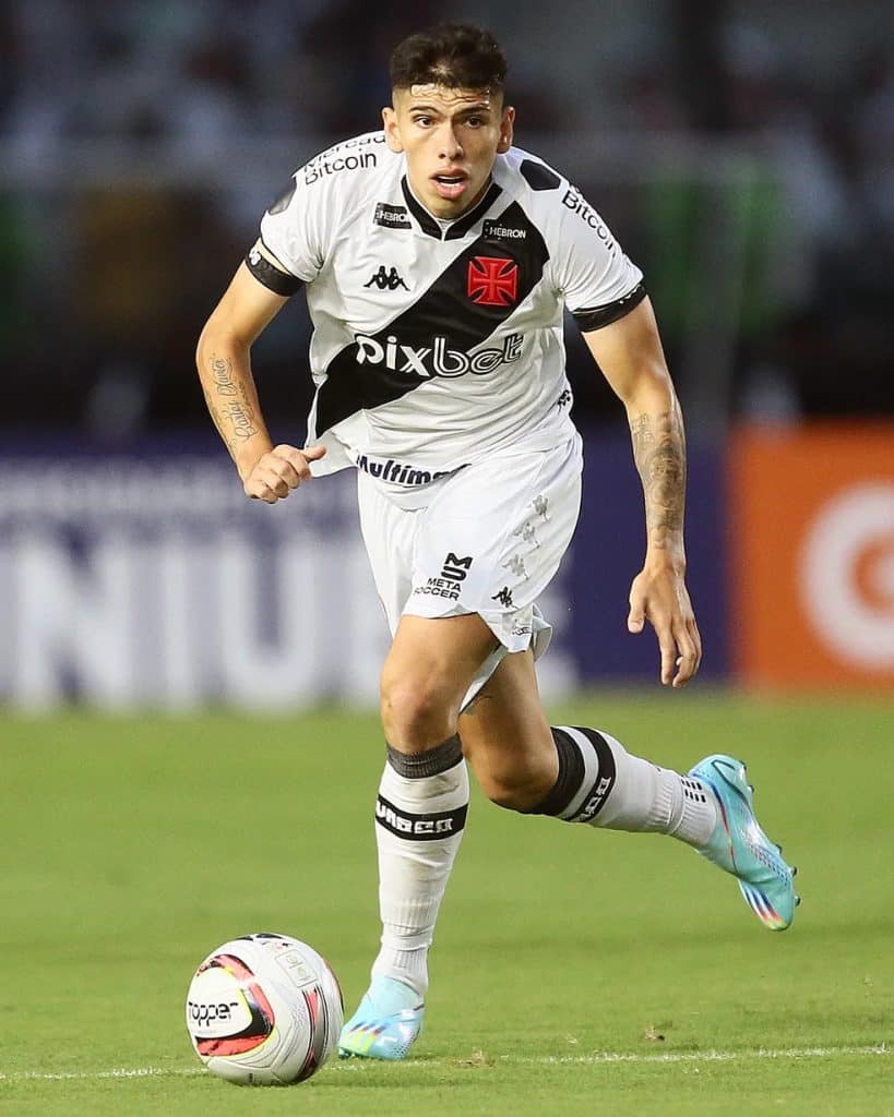 Carlos Palacios, do Vasco, é preso por ameaças à esposa