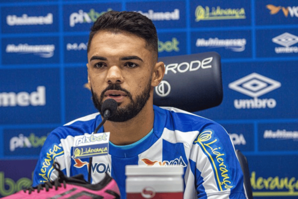 Internacional faz sondagem por volante do Avaí