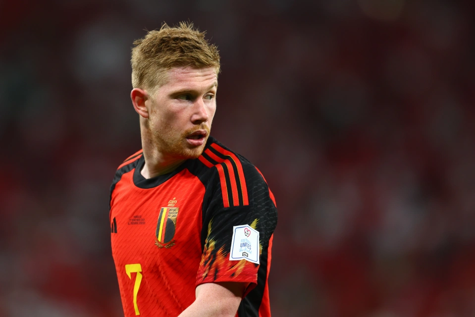 Kevin De Bruyne é criticado por jogadores, torcedores e jornalistas da Bélgica