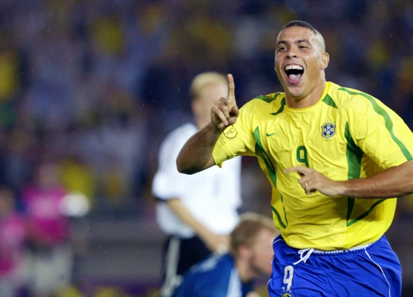 Ronaldo marcou os dois gols da Seleção Brasileira na final contra a Alemanha em 2002 Ronaldo marcou os dois gols da Seleção Brasileira na final contra a Alemanha em 2002
