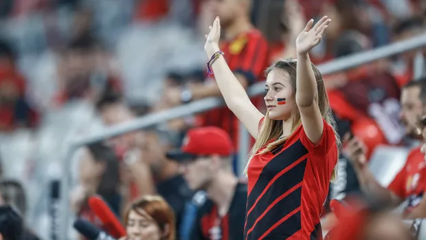 Athletico-PR repete ação do Coxa e terá apenas mulheres e crianças nas arquibancadas