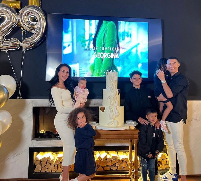 Georgina crítica ‘idiotas’ em resposta enigmática sobre relacionamento com CR7