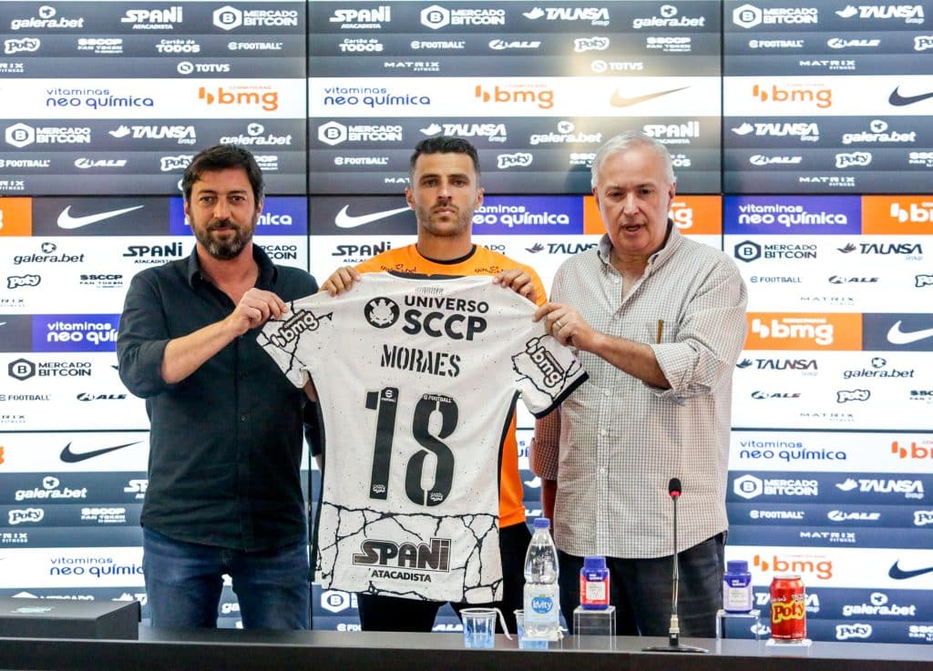 “Ninguém sabe disso”; Júnior Moraes faz revelação emocionante após saída conturbada no Corinthians