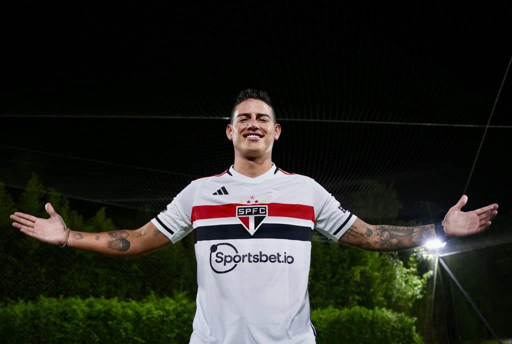 Anitta, astro da NBA e mais! Contratação de James Rodríguez no São Paulo quebra web