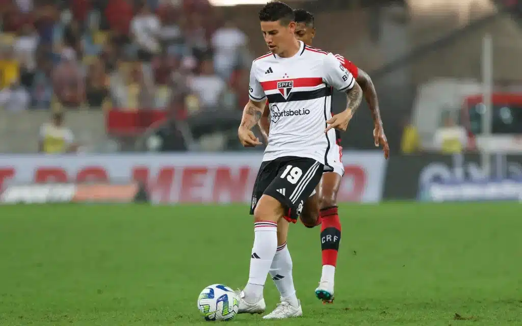 James Rodríguez vive novela no São Paulo, mas quebra jejum de 180 dias