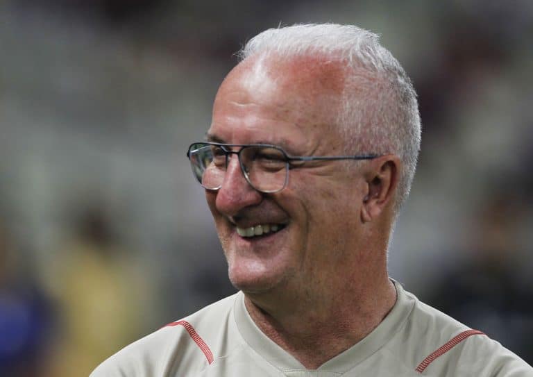 Assinou agora, torcida vai comemorar: S&atilde;o Paulo FECHA ACORDO com pe&ccedil;a fundamental de Dorival J&uacute;nior