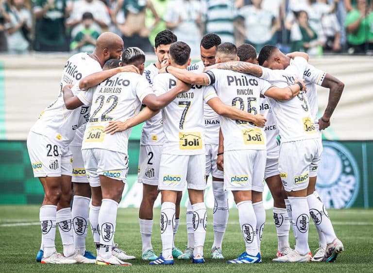 PROBLEMA NA RETA FINAL! Jogador do Santos se lesiona e DESFALCA equipe no Brasileir&atilde;o