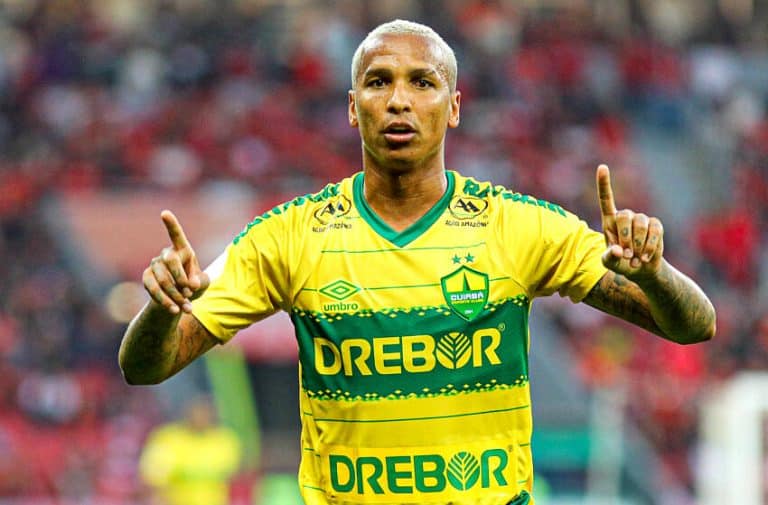 SURREAL! Deyverson faz pedido OUSADO para fechar com gigante da S&eacute;rie A