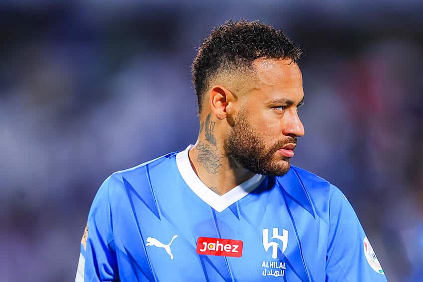 QUALIDADE DOS GRAMADOS! Neymar CORNETA atitude de adversário do Al-Hilal e AGITA A INTERNET