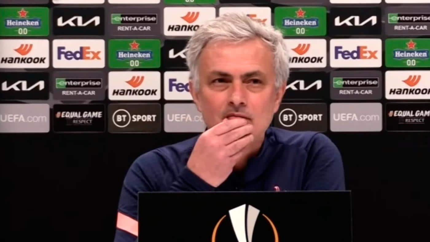José Mourinho é anunciado como novo treinador da Roma