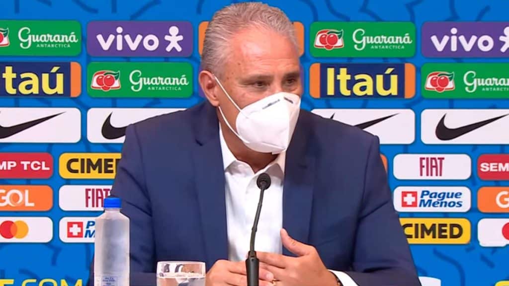 Tite apresenta lista de outubro com “ingleses” e espera resposta da FIFA