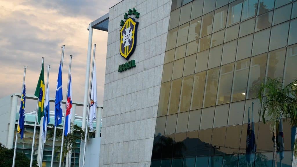 Em reunião com federações e clubes, CBF propõem calendário 2022