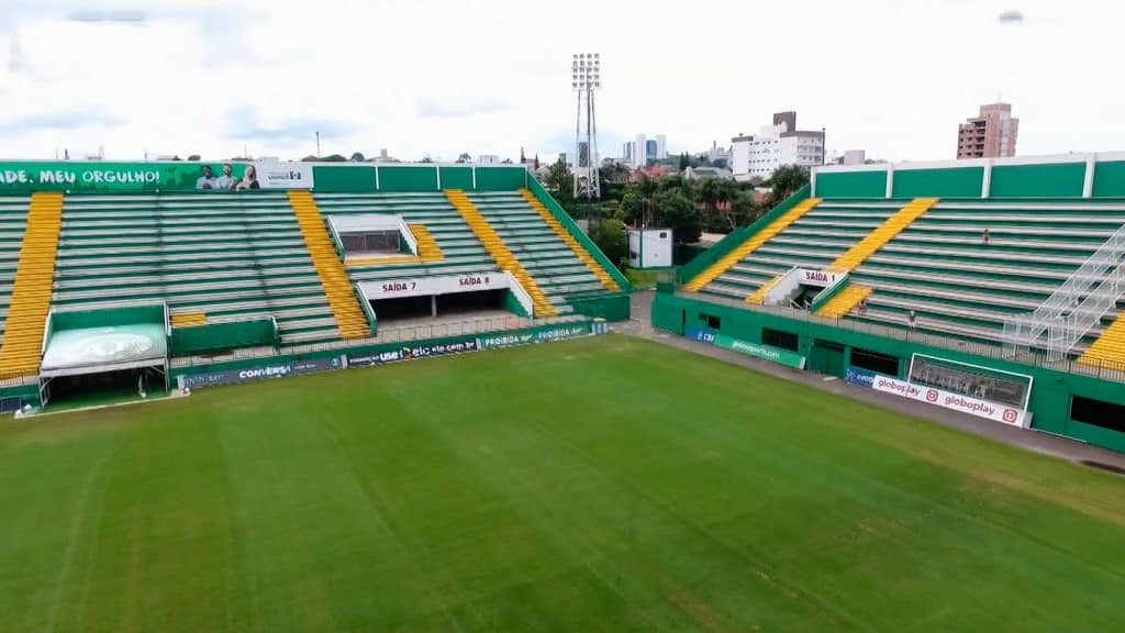 Chapecoense suspende venda de ingressos para o jogo contra o Grêmio