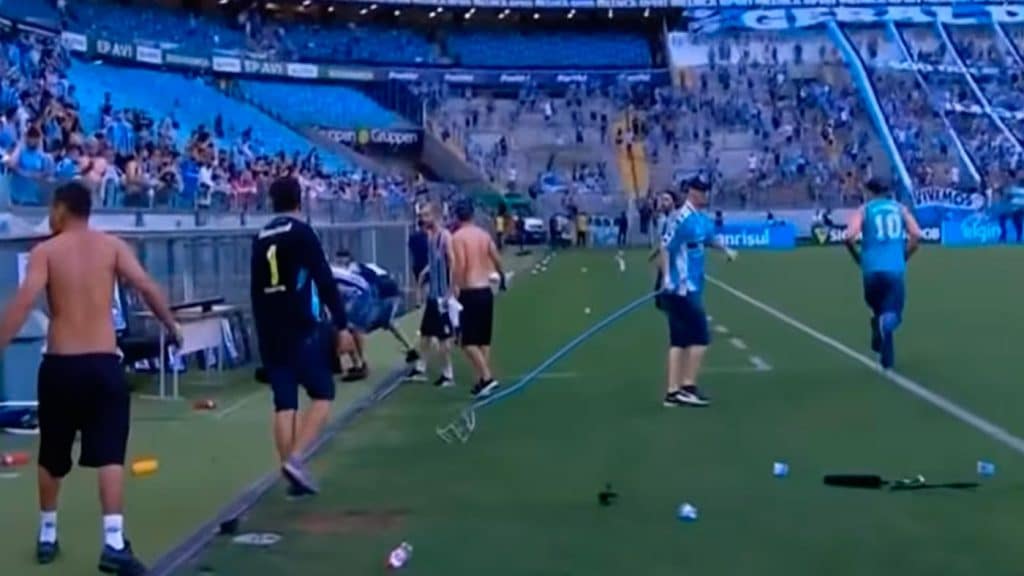 Após polêmica, STJD define situação de punição ao Grêmio; entenda