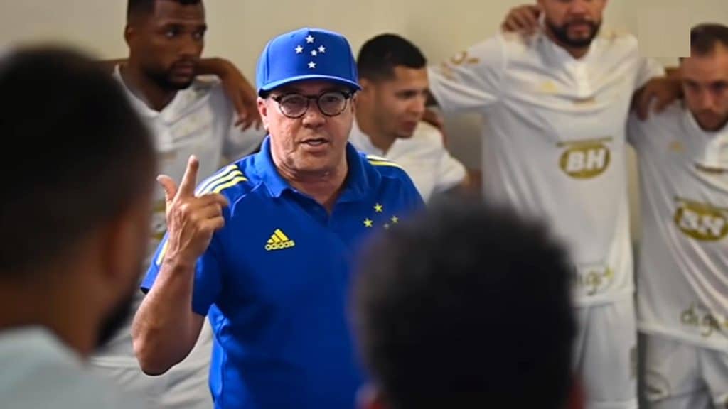 Cruzeiro anuncia a demissão de Vanderlei Luxemburgo