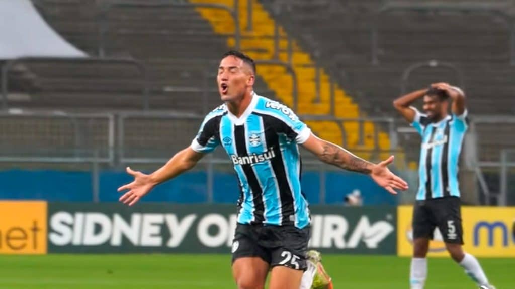 Grêmio recebe propostas, mas barra saída de Jonatha Robert; entenda