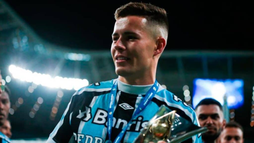 Destaque e campeão em 2021, Pedro Lucas comemora 1 ano de estreia pelo Grêmio