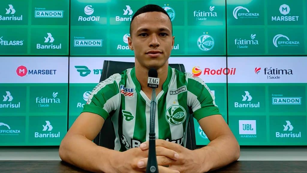 No Juventude, Darlan comemora 3 anos como jogador profissional