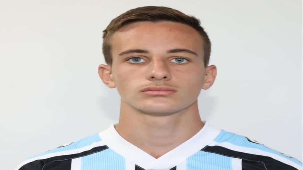 Bernardo Zortéa, do Grêmio, sofre fratura na tíbia e passará por cirurgia