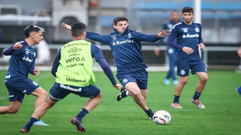 Com retorno de Kannemann, Grêmio finaliza preparação para a partida contra o Vila Nova; veja a provável escalação