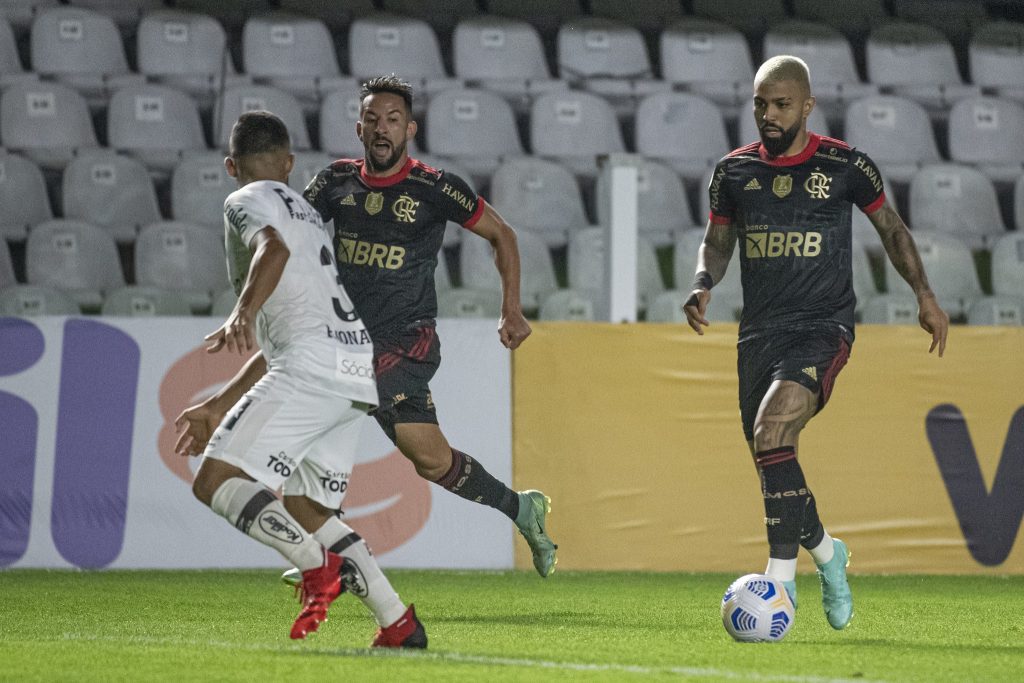 Santos x Flamengo: onde assistir ao vivo, horário e escalações