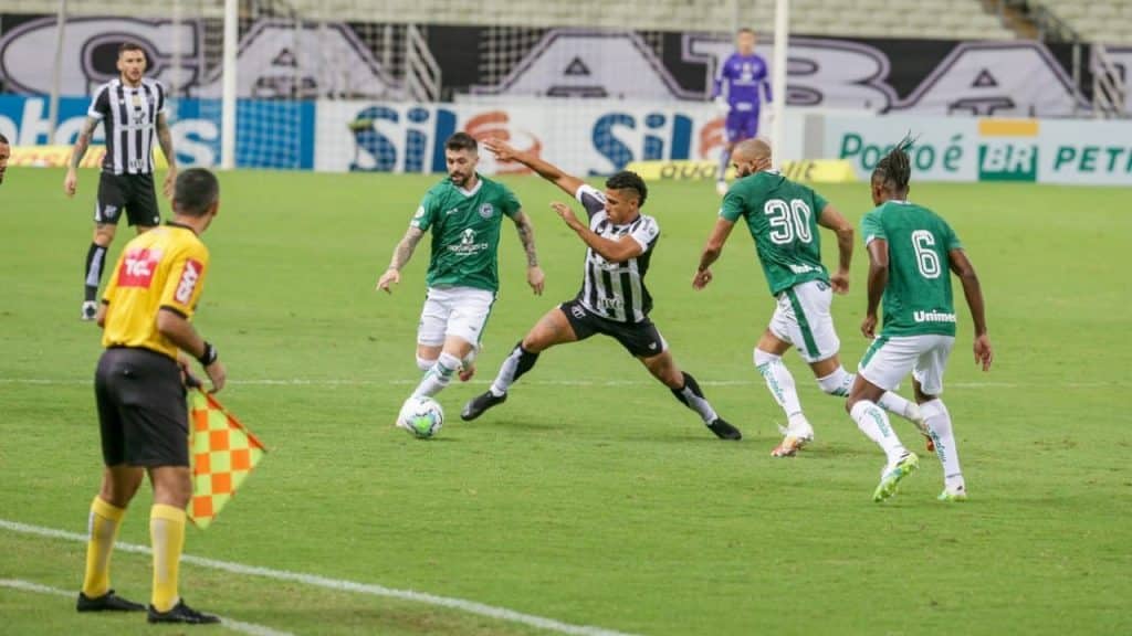 Goiás x Ceará: onde assistir ao vivo, horário e escalações