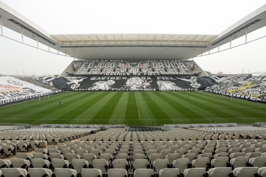 Corinthians: Membros do conselho deliberativo aprovam acordo com a CAIXA