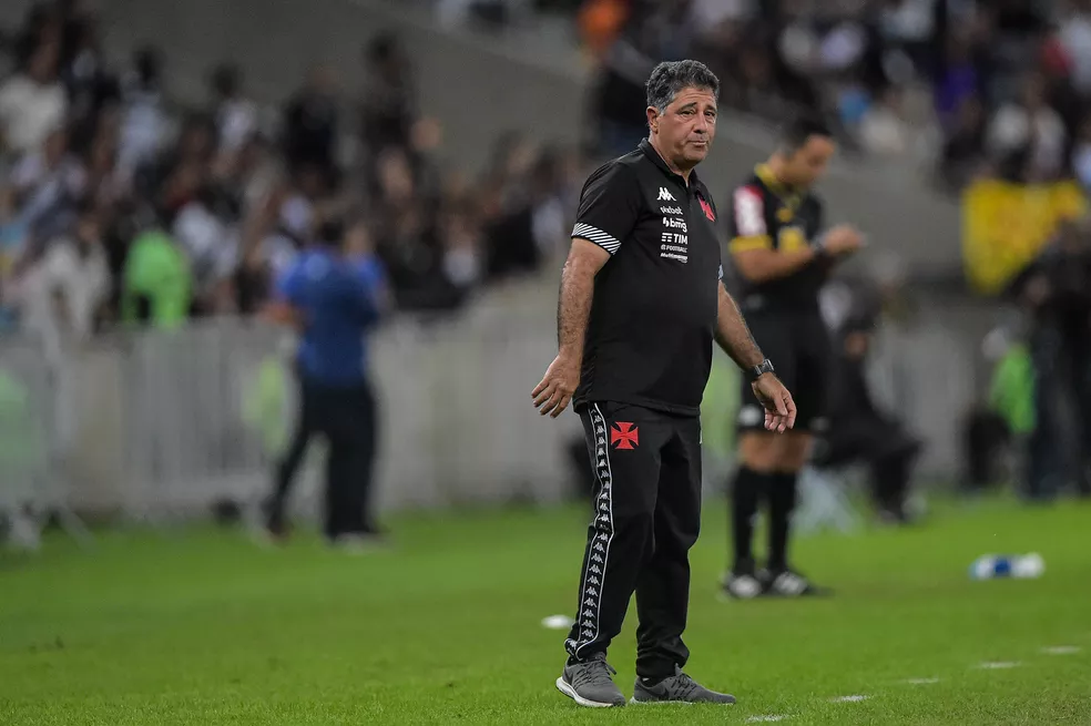 Emílio Faro fala sobre vitória do Vasco: “Decisão se ganha”