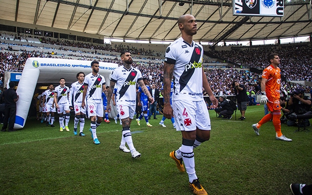 Torcida do Vasco esgota os 65 mil ingressos para o jogo contra o Sport