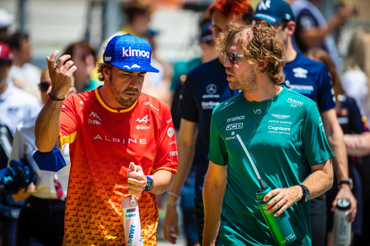 Alonso deve substituir Vettel na Aston Martin