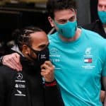 Hamilton deve renovar com a Mercedes 2022