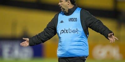 Maurício Souza deve mudar esquema tático do Vasco