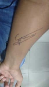 Gandula tatua autógrafo de Fred: "Meu herói"
