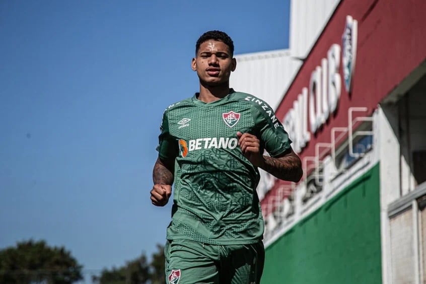 Marrony vê Cano no Fluminense e se anima