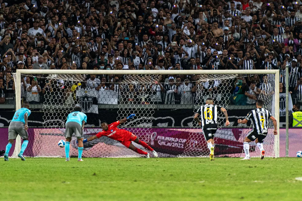 Atacante do Atlético Mineiro entra no top 3 artilheiros