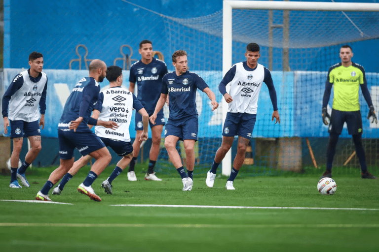 Reforços do Grêmio: Lucas Leiva, Guilherme e Thaciano já podem estrear