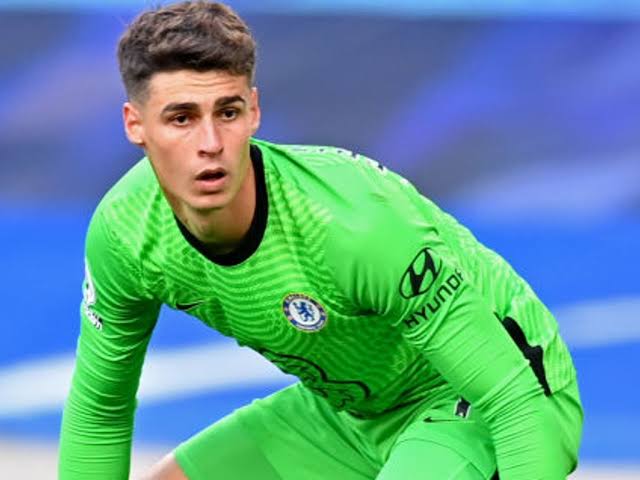 Kepa Arrizabalaga é tentado pelo Napoli