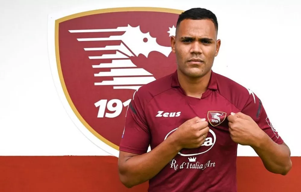 Internacional anuncia a contratação do centroavante Mikael, ex-Sport