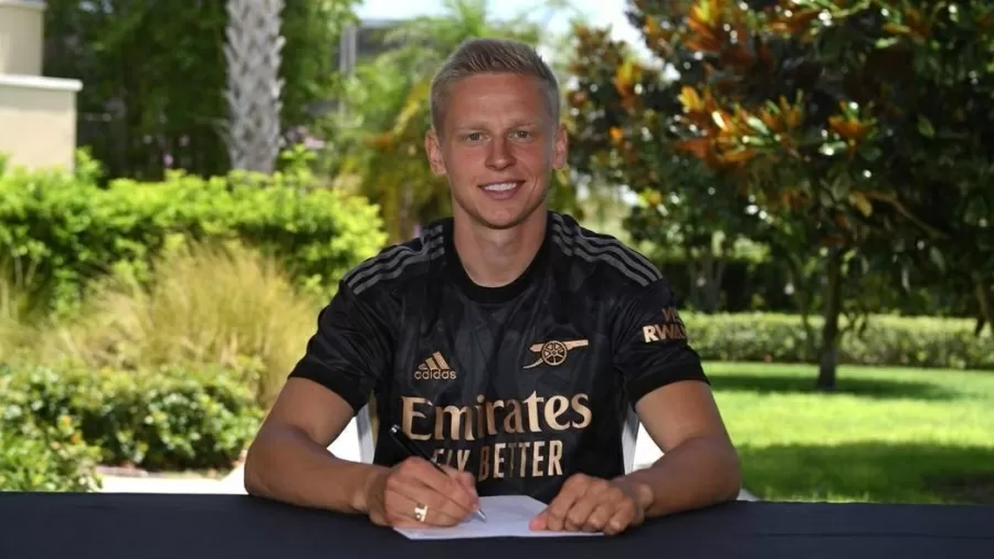 Oleksandr Zinchenko é anunciado pelo Arsenal para Mikel Arteta